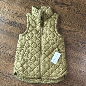 Athleta Quilted Vest in Olive